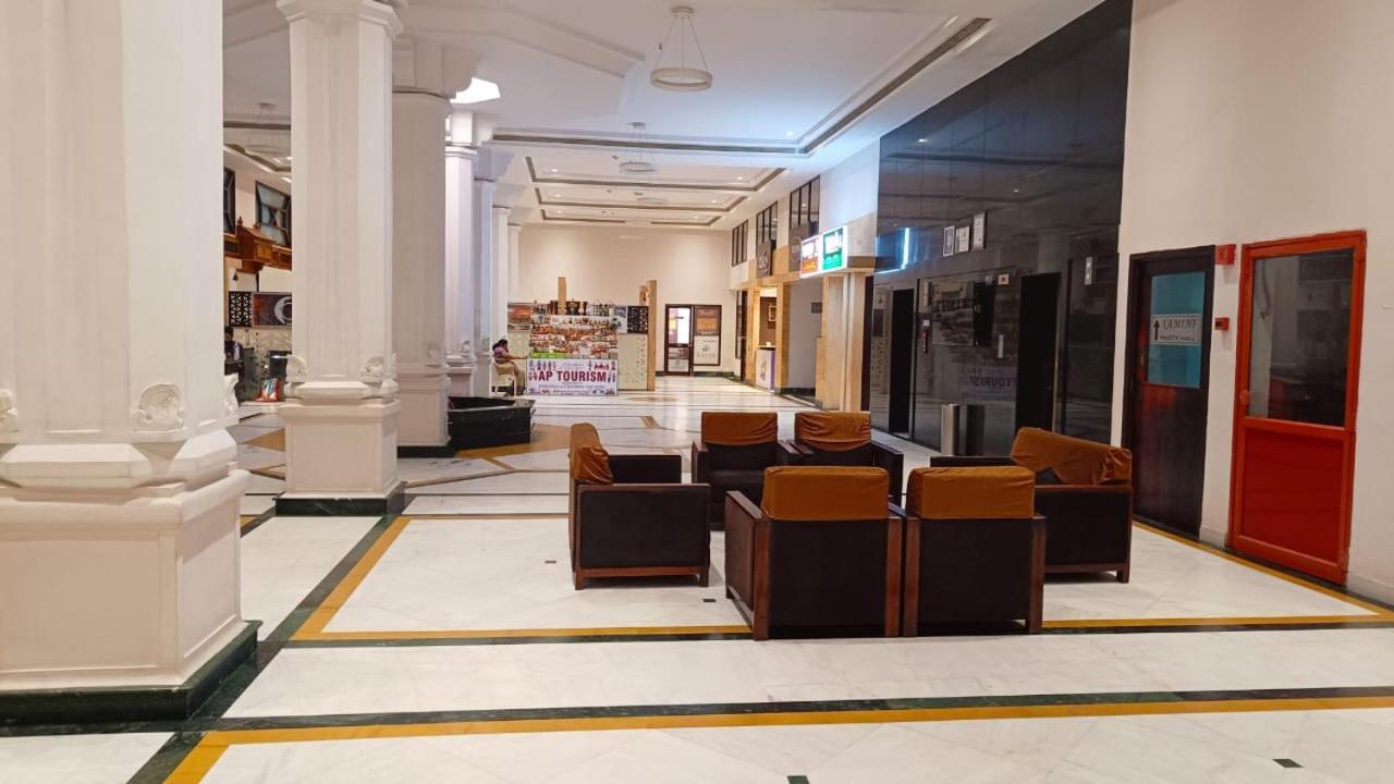The Bhimas Residency Hotels Tirupati Ngoại thất bức ảnh